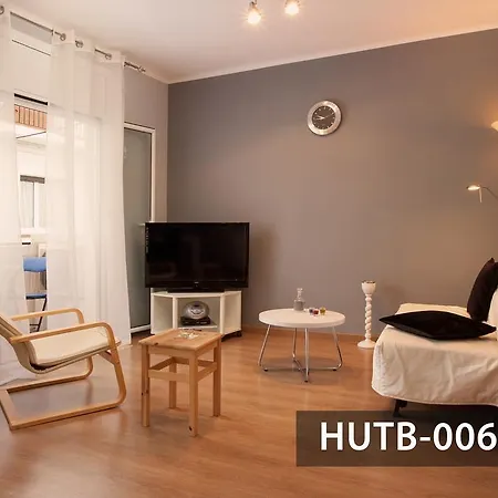 Apartment Happy Friends
