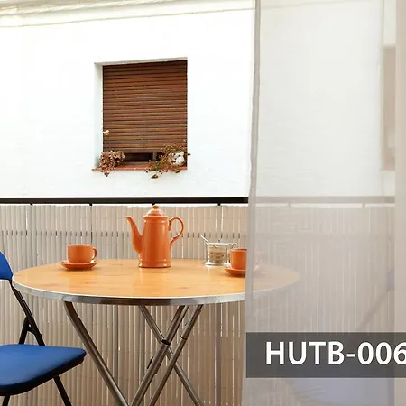 Happy Friends Apartment